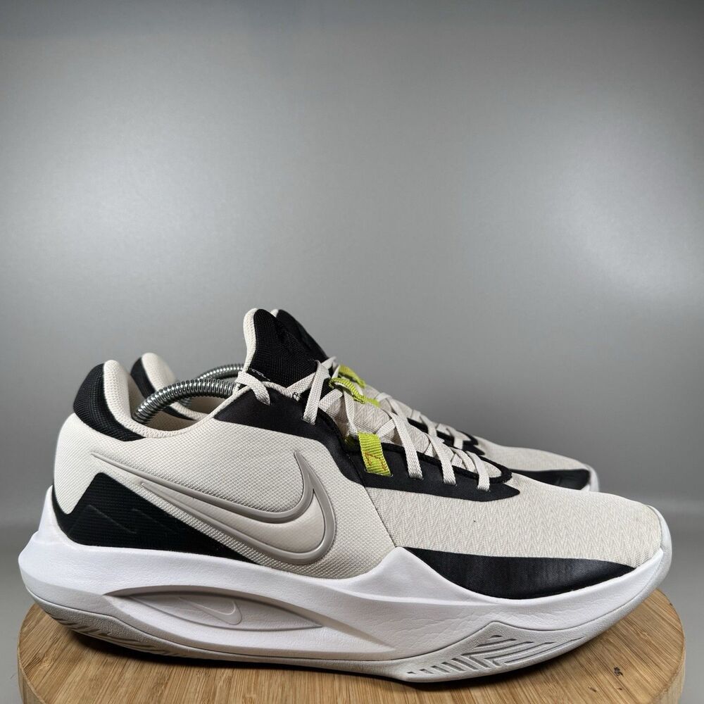 Nike Athletic Shoes in Black and White
